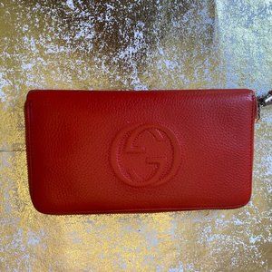 Signature Gucci Logo Continental SOHO Wallet
